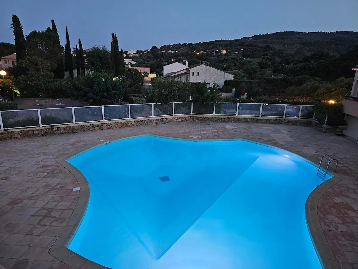 Mer, Piscine, Tennis - Sejour Ideal En Famille Les Issambres Fransa