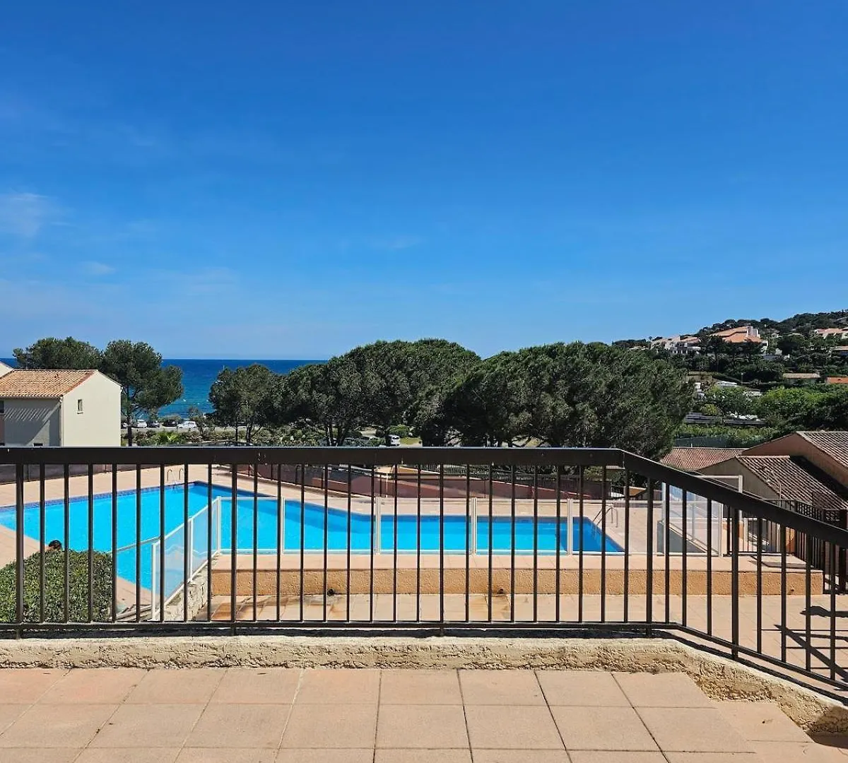 Mer, Piscine, Tennis - Sejour Ideal En Famille Les Issambres
